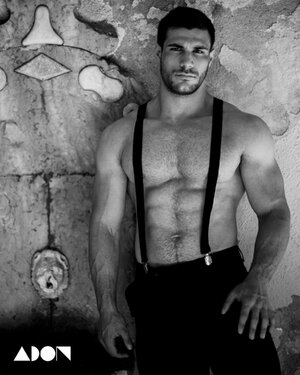 Arnau Santamans - Adon Magazine (9).jpg