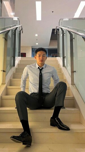 20+ Must-See Male Korean Lawyer Outfits_ Aesthetic Alert! 37.jpeg