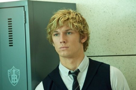 alex-pettyfer-as-kyle-kingson-in-beastly2.jpg