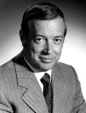 Hugh_Downs_1972.jpeg