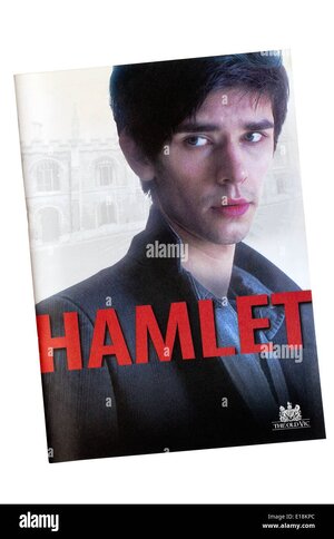 programme-for-the-2004-production-of-hamlet-by-william-shakespeare-E18KPC.jpg