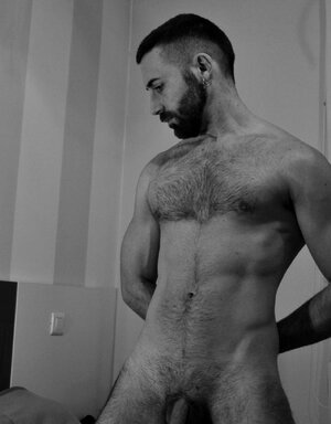 Yandrak F5WO8n3WYAAShzI.jpg