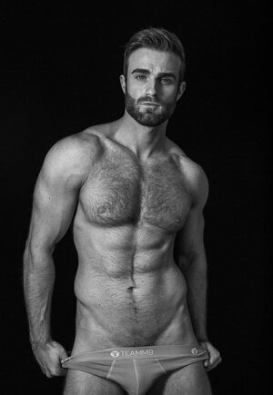 Dustin James Davids dj-davids-100%-male-models (12).jpg