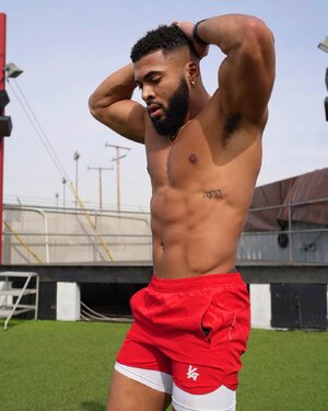 red shorts 328793601.jpg