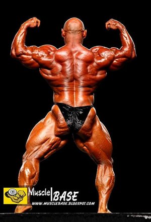 Branch Warren - 03 - Mr Olympia Contest 2010 - www.Musclebase_.jpg