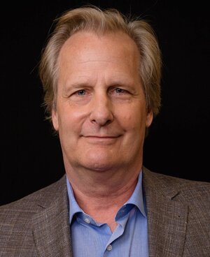 Jeff_Daniels_May_2018_(cropped).jpg