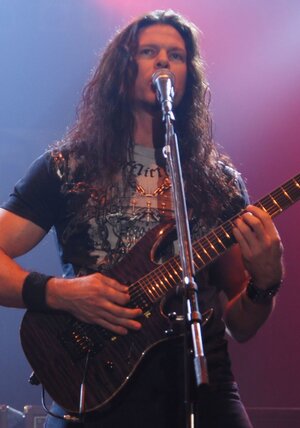 Metalmania_2008_Megadeth_Chris_Broderick_03_(cropped).jpg
