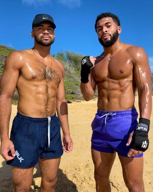 Johnny Middlebrooks (r) and friend 137538121.jpg