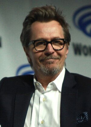 640px-Gary_Oldman_(13948780853)_(cropped).jpg