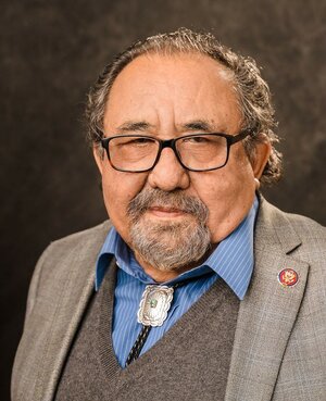 Raúl_Grijalva,_official_portrait,_117th_Congress_(cropped).jpg