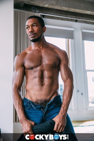 3 FrXKwDQWwAEsxWl.jpg