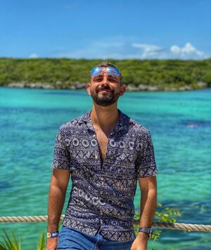 1 117231436_Azul.jpg