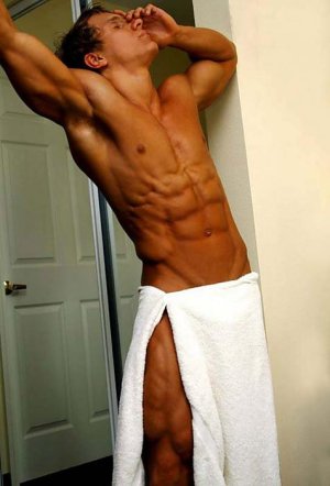 towelhottymmpg3.jpg