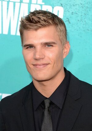 Chris_Zylka.jpg