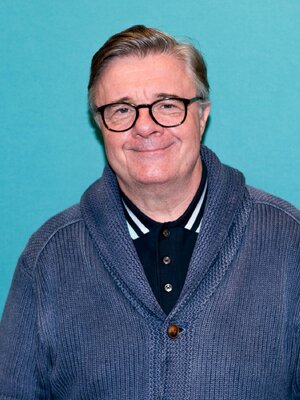 01-nathan-lane_photo-1-picturesfromhome_photo-by-michaelah-reynoldsday_edit-002.jpg
