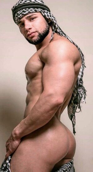 Straight-Married-Horny-ARAB-LONDON-LADZ-646x1024.jpg