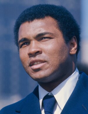 Muhammad_Ali,_gtfy.00140_(cropped).jpg