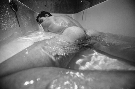 2. DLEP9ibUEAAE34x.jpg