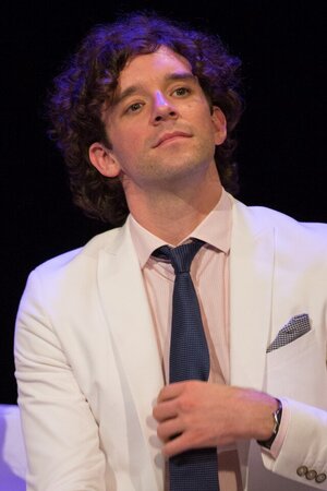 Michael_Urie_ATX_Television_Festival_2016_(cropped).jpg