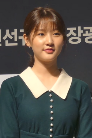 2018-10-08_Kim_Sae-ron_(2).png