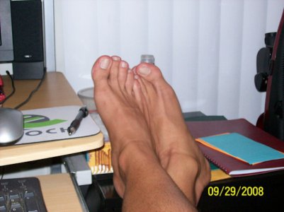 Cody Cummings Feet 1.jpg