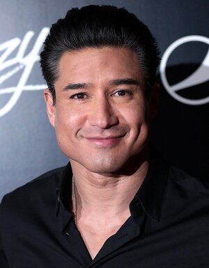 Mario_Lopez_by_Gage_Skidmore_3.jpg