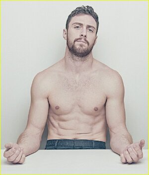 Aaron Taylor-Johnson.jpg