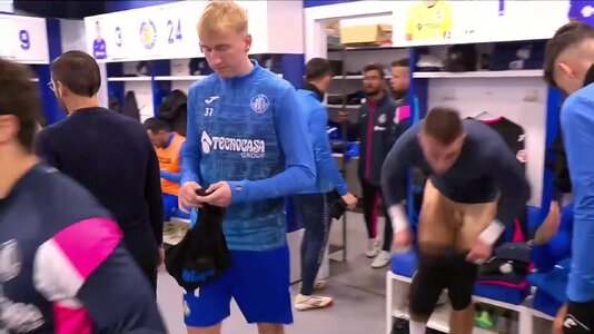 video4981059867377665312 (1) - frame at 0m5s.jpg