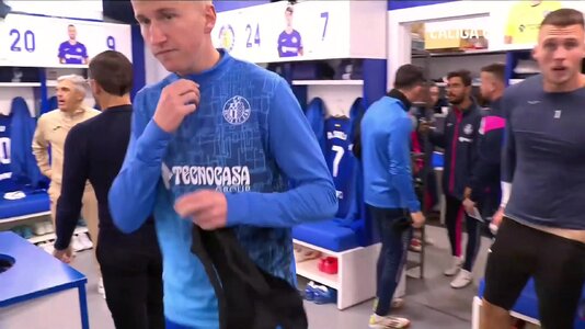 video4981059867377665312 (1) - frame at 0m61.jpg