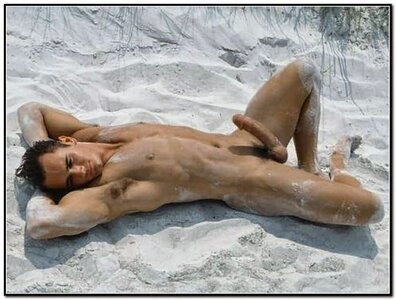 naked_men_erect_in-6866.jpg