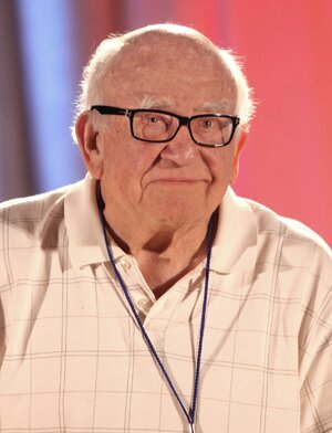 Ed_Asner_by_Gage_Skidmore.jpg