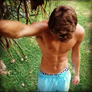 Tumblr_l_329102444108151.jpg Tumblr_l_329102444108151.jpg