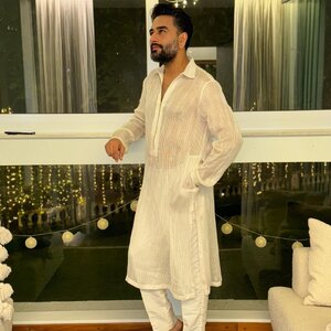 Sheykhar Ravjiani 470219730.jpg