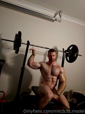 weights-onlyfans-10e1f5f7-dc5c-42f4-8e60-6683e35dbcda.jpg
