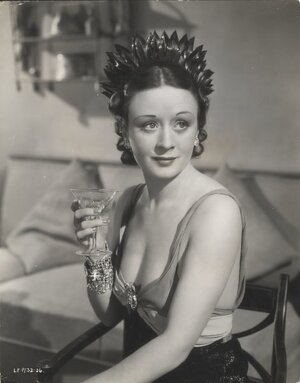 Ursula Jeans - Over the Moon.jpeg