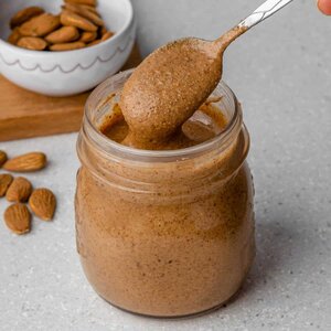 Almond-Butter-Recipe-SQ-2.jpg