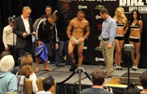 gstrik.jpg gstrik.jpg