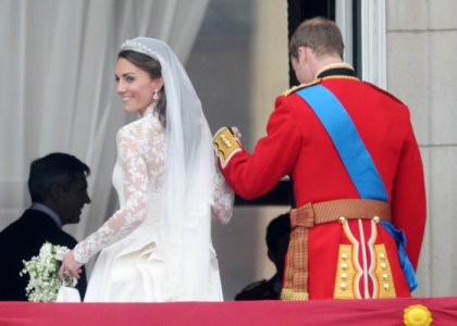 royal_wedding_balcony_2_wenn3316306.jpg