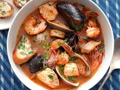 51248830_cioppino_1x1.jpg