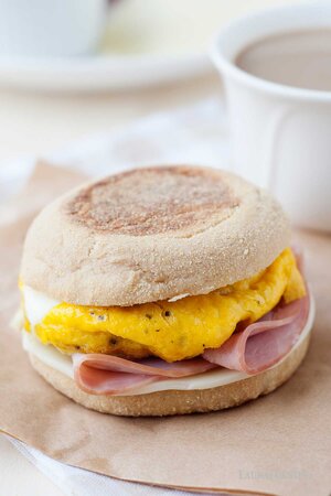 English-muffin-breakfast-sandwich_post_01.jpg