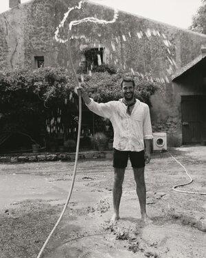 Simon Jacquemus 352785.jpg