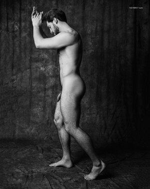 Vitek Chlus-L'HommeNu-FigureStudy14.jpg