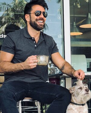 Federico Diaz with Zeus 31668287.jpg