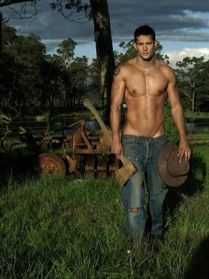 Jacob Warner outback currawong creek (03).jpg