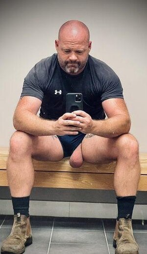 Locker-Room-Syndrome-Bull-Balls.jpg