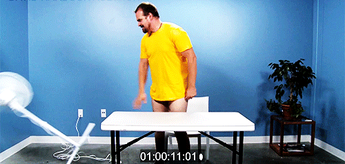 gif-DavidHarbour03.gif