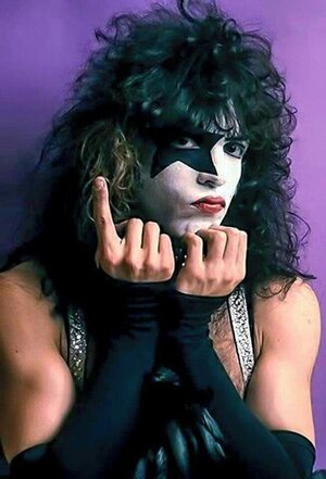 i-just-love-paul-stanley-v0-qikbfqnvjpnb1.jpg