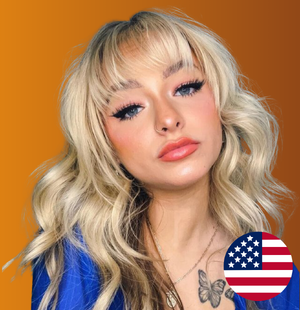 6758861044684ad893e03788_Zoe LaVerne.png