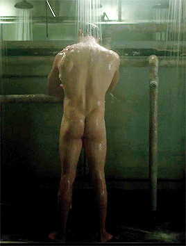gif-JoelKinnaman01.gif