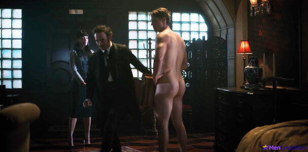 JoelKinnaman07.jpg